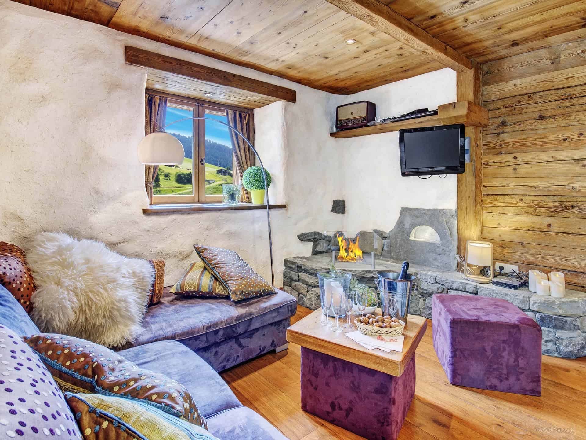Décoration maison : chalet de montagne et meuble en bois - Bon ski
