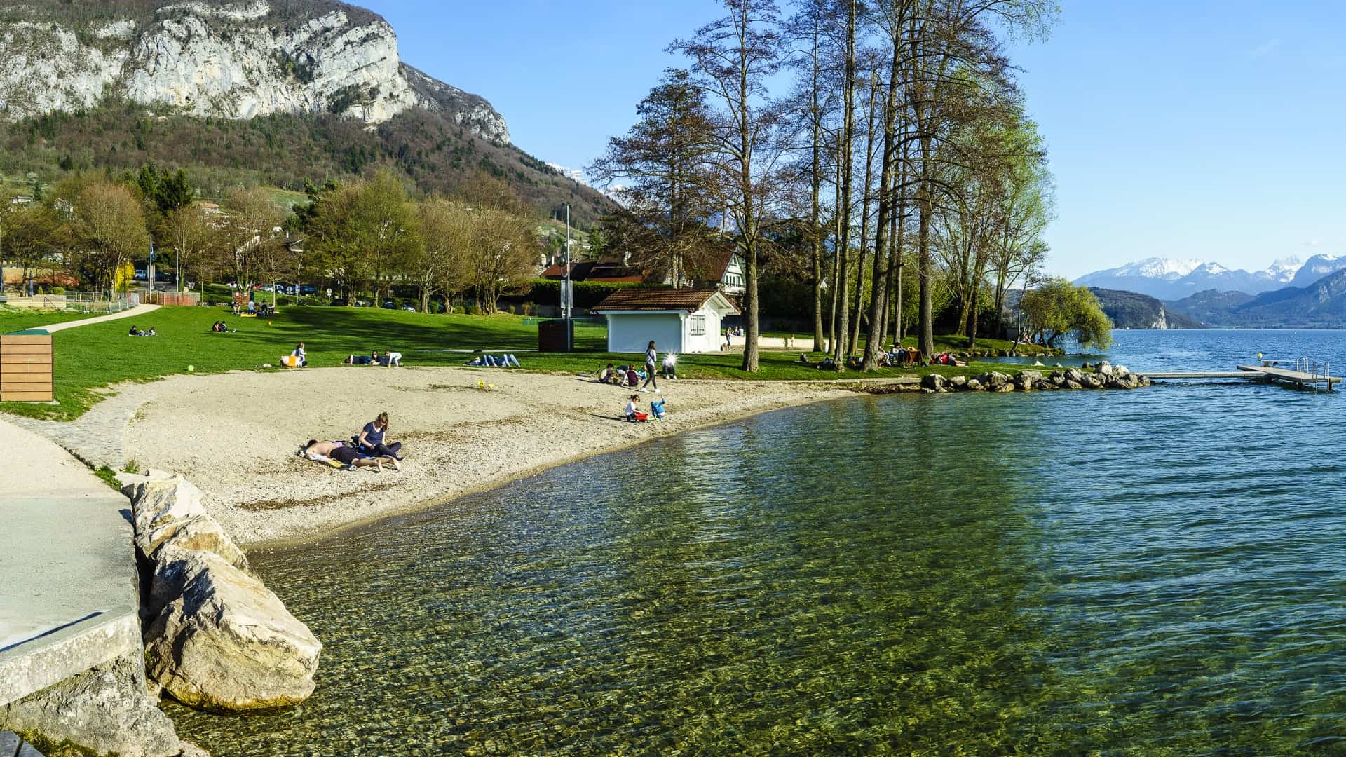 Lake Annecy: All You Need To Know About the Beaches | OVO Network