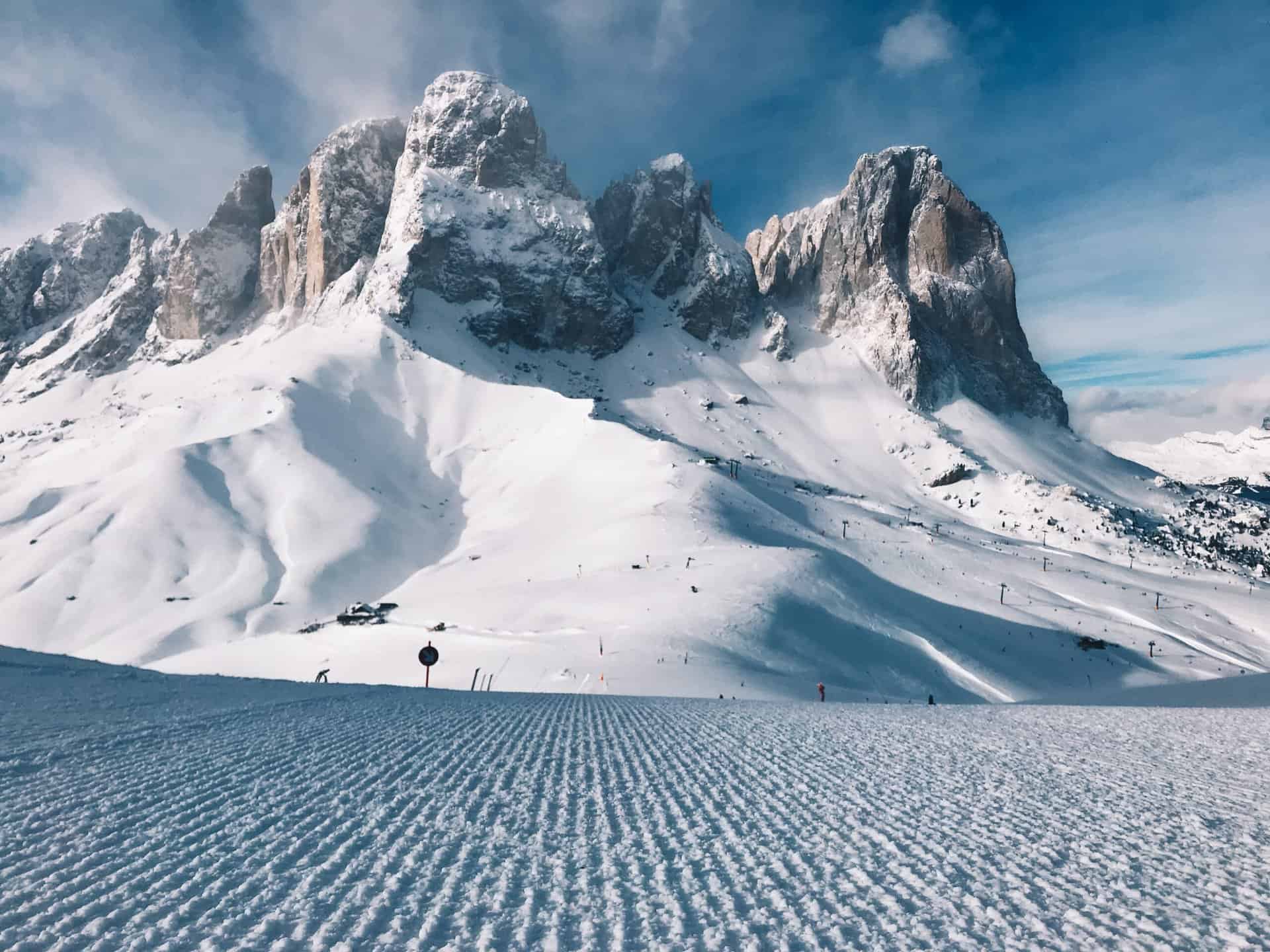 French Ski Resorts Opening Dates For The 2023 2024 Season OVO Network   Krzysztof Kowalik T8p9dbMpAzg Unsplash Scaled 